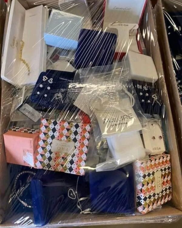 Jewelry Liquidation Pallets - Image 3