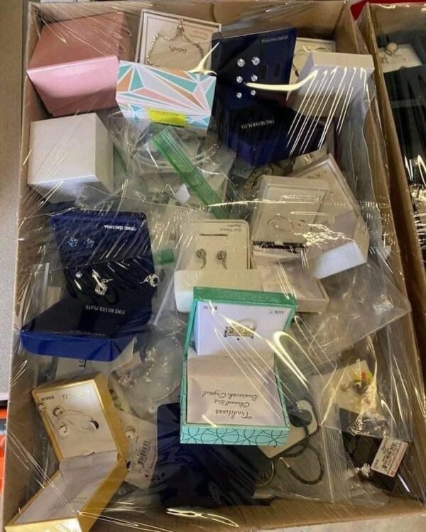Jewelry Liquidation Pallets - Image 4