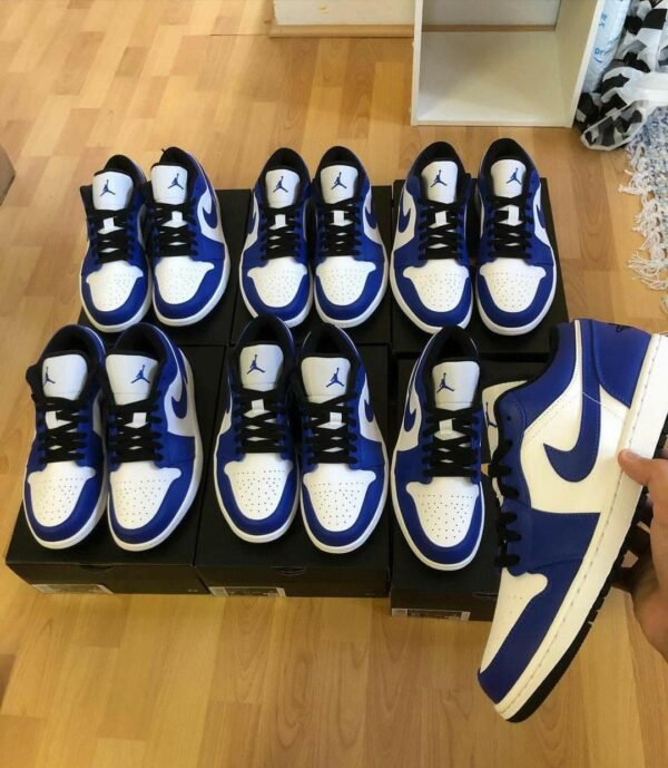 Authentic Nike Sneakers Pallets - Image 5